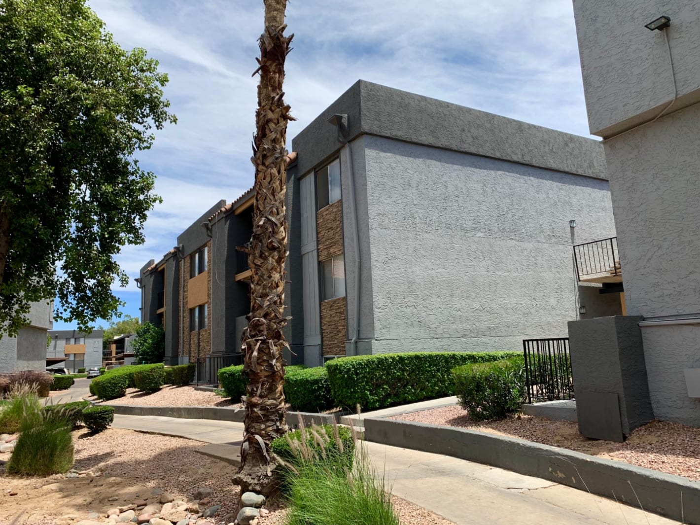 Photos and Video Biltmore on the Lake Apartments Phoenix, AZ